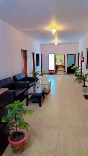 Premshi Guest House